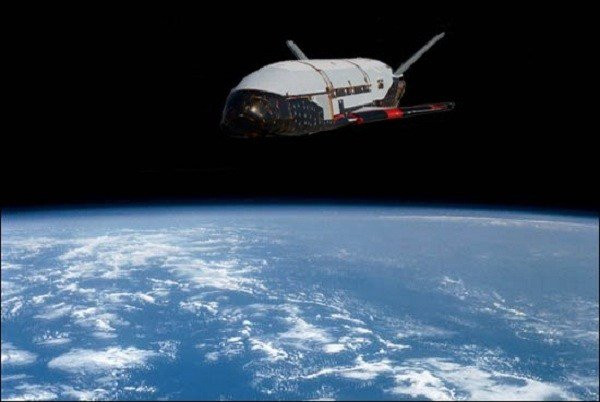 Su menh bi an cua X-37B trong khong gian hinh anh 9