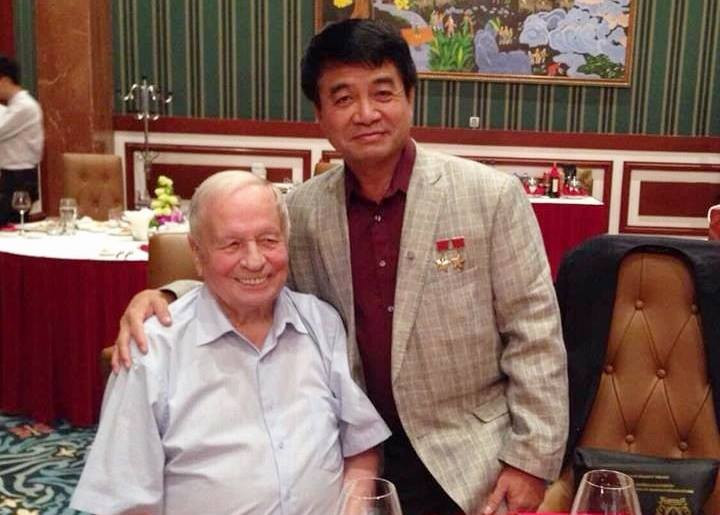 Hinh anh Thuong tuong Vo Van Tuan: Gorbatko ra di khong chi la mat mat…