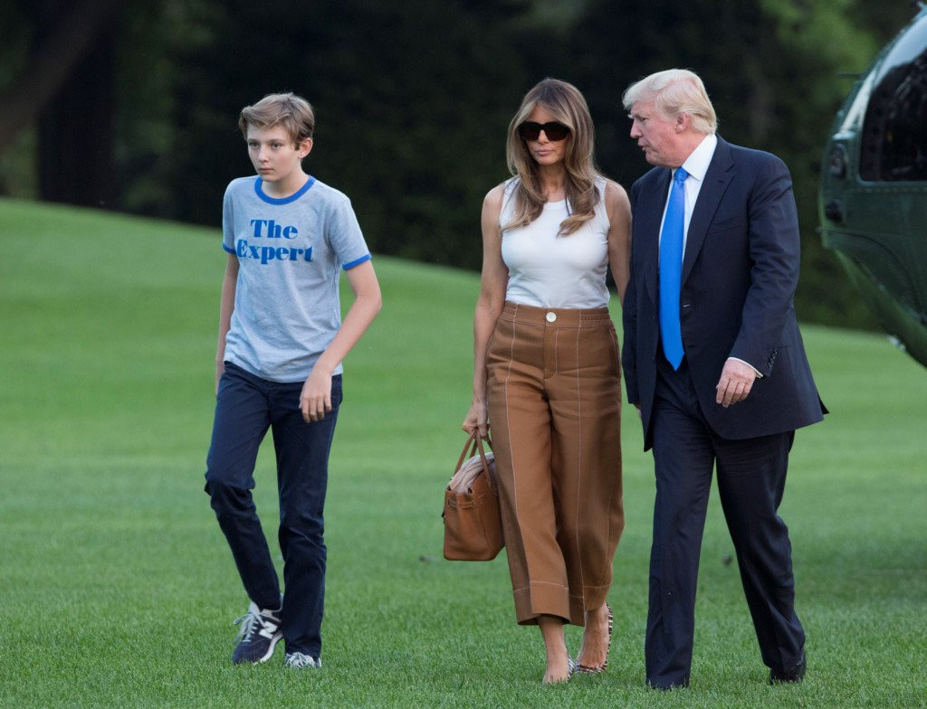 Barron Trump banh bao trong cuoc doan tu gia dinh o Nha Trang hinh anh 6