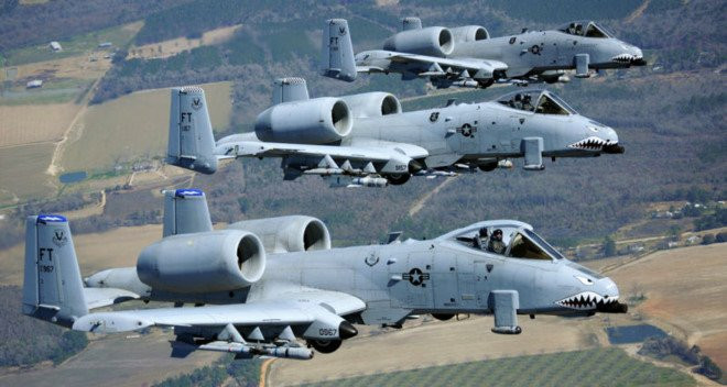 Khong quan My can mua them canh de keo dai tuoi tho cuong kich A-10 hinh anh 1