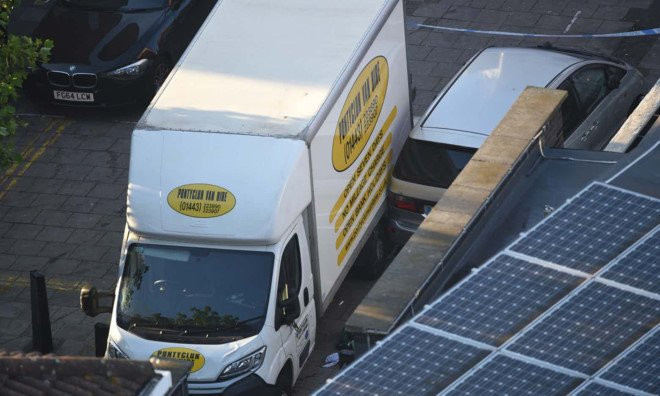 Nghi pham lao xe o London: 'Toi se giet het nguoi Hoi giao' hinh anh 2