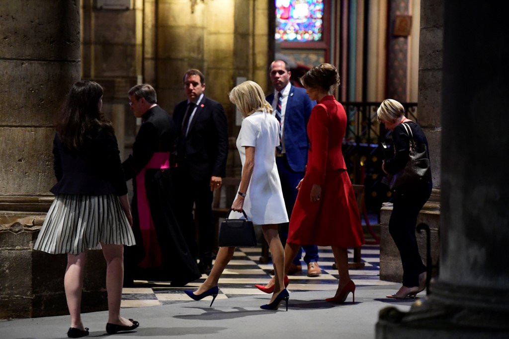 De nhat phu nhan Phap va My than thiet tren du thuyen song Seine hinh anh 6