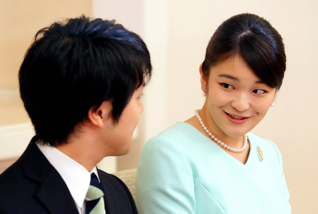 Cong chua Nhat Ban lan dau xuat hien ben hon phu thuong dan hinh anh 4