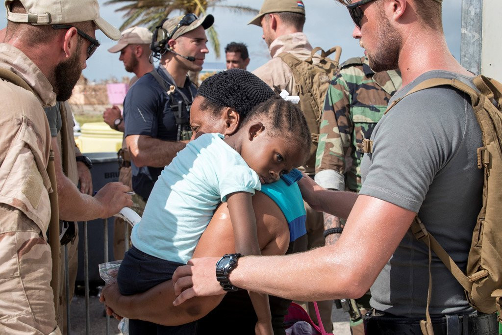 Nuoc mat va nu cuoi cua nhung nguoi di qua con ac mong Irma hinh anh 7