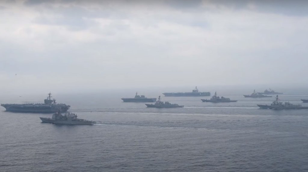 Cac sieu tau san bay My pho dien suc manh, canh bao Trieu Tien hinh anh 11