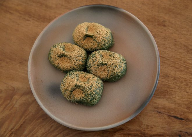 An banh gao mochi mung nam moi, 2 nguoi Nhat chet vi mac nghen hinh anh 1