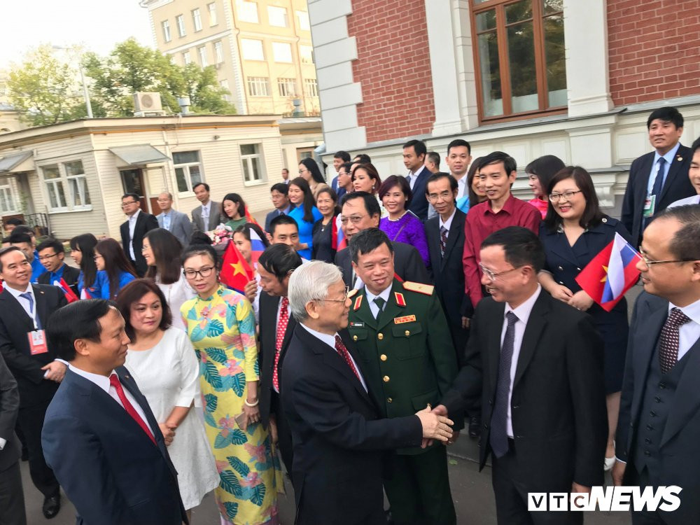 40768633_2408140782552007_8752288027985838080_n 4