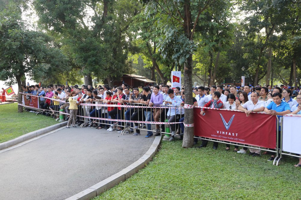 46506223_2220475731558201_4828605643814338560_n 11