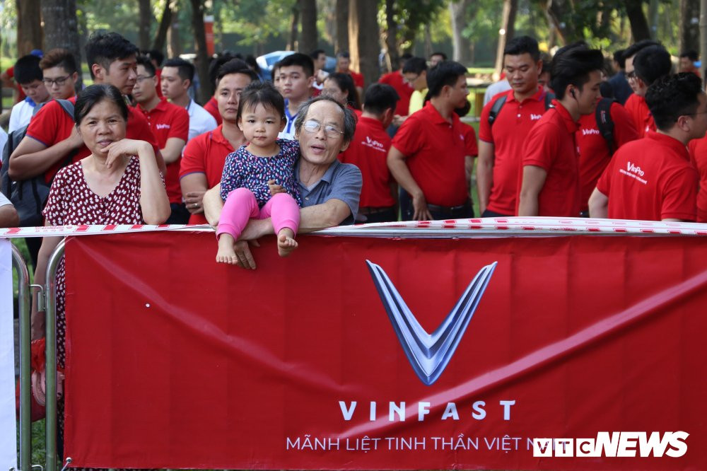 46641753_193551371528679_3244522766182907904_n 12