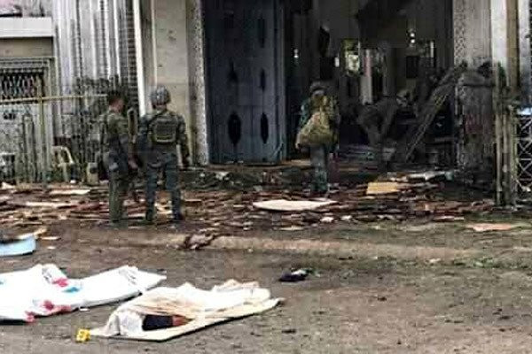 danh-bom-kep-o-nha-tho-philippines-hang-nguoi-thuong-vong-3