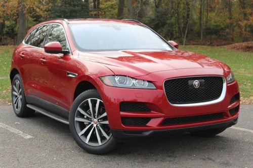 6. Jaguar F-Pace 2019 (giá khởi điểm: 44.600 USD).