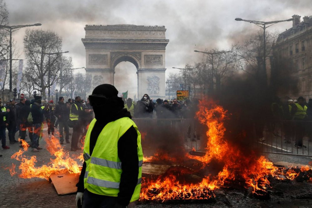 yellowvests160319o 4