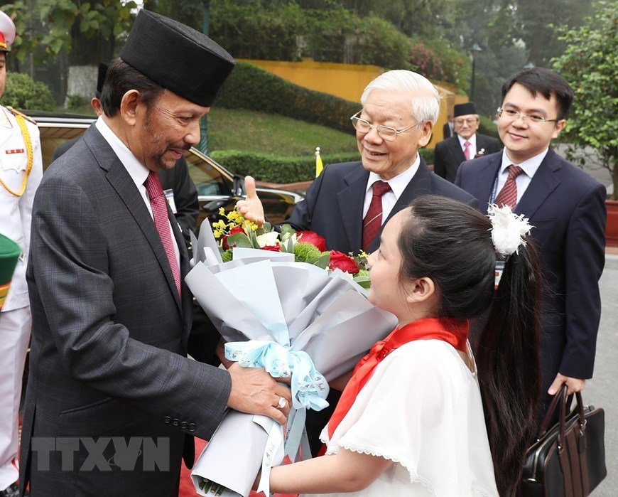 tong-bi-thu-chu-tich-nuoc-chu-tri-le-don-quoc-vuong-brunei-1