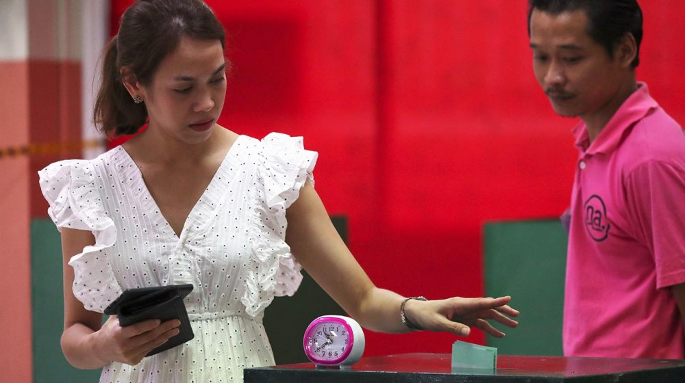 thai-voter-reuters-wb