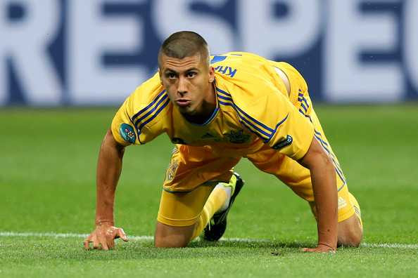 Ukraine+v+Sweden+Group+UEFA+EURO+2012+MfmeU4vYT3Wl