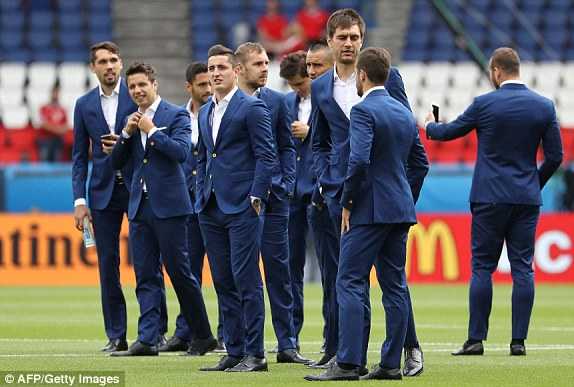 1466003654465_lc_galleryImage_Players_of_Romania_s_nati