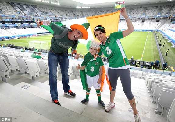 1466248746739_lc_galleryImage_Republic_of_Ireland_fans_