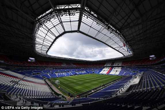 1466357943363_lc_galleryImage_LYON_FRANCE_JUNE_19_A_gen