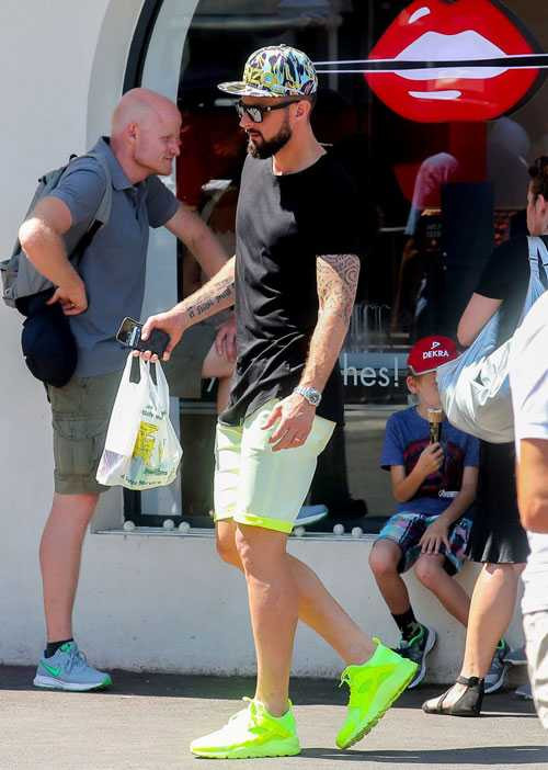 Tại Euro vừa qua, tiền đạo 30 tuổi có ba bàn thắng và hai đường kiến tạo nhận danh hiệu Chiếc giày đồng cho cầu thủ ghi nhiều bàn thắng thứ ba của giải sau đồng đội Antoine Griezmann và C. Ronaldo.