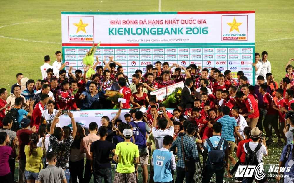 31QM - Doi hangnhat Viett