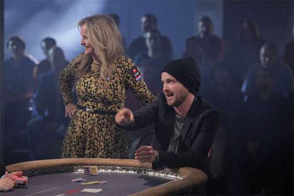 Đối thủ của anh là Aaron Paul, diễn viên đóng vai kẻ buôn ma túy Jesse Pinkman trong loạt phim ăn khách 'Breaking Bad'.