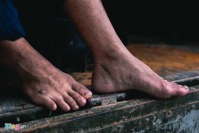 9X dien trai bo truong dai hoc dan than lam linh cuu nan hinh anh 5