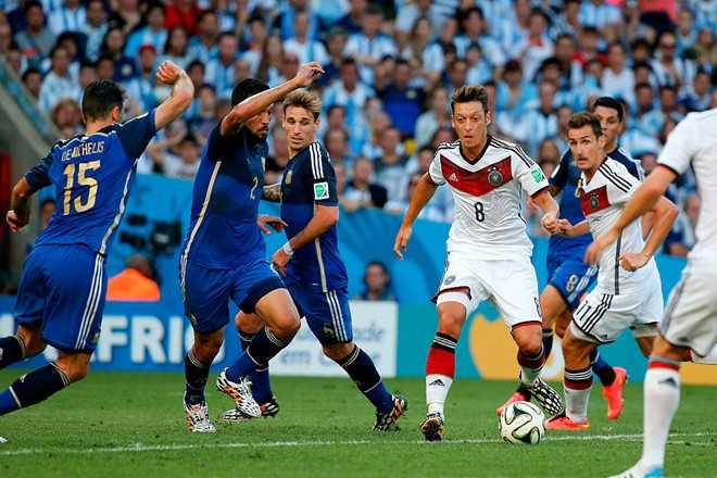 World Cup tang len 48 doi: Dien ro hay hop ly? hinh anh 3