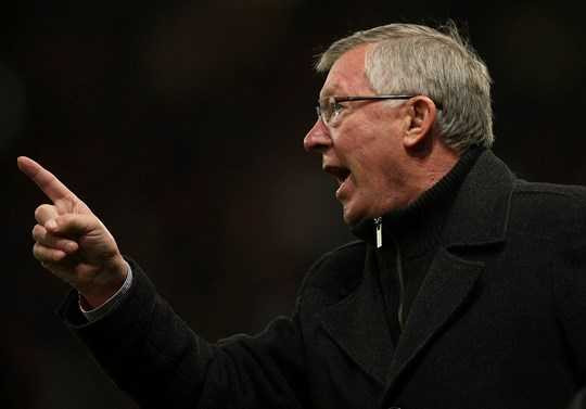 Jones luôn bẻ cong mọi dự đoán của Sir Alex