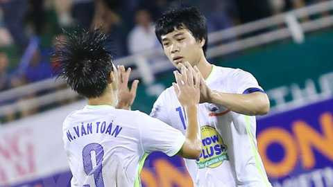 Công Phượng đá cặp với Văn Toàn ở V-League 2017