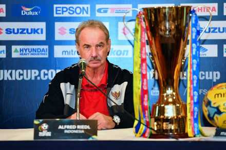 Alfred Riedl – Hãy gọi ông là “nhà vô địch…” ảnh 1