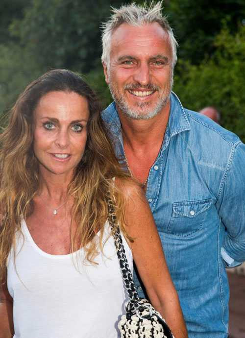 David Ginola và bà xã Coraline có 25 năm gắn bó và có hai đứa con đều đã trưởng thành. Ảnh: Sun.