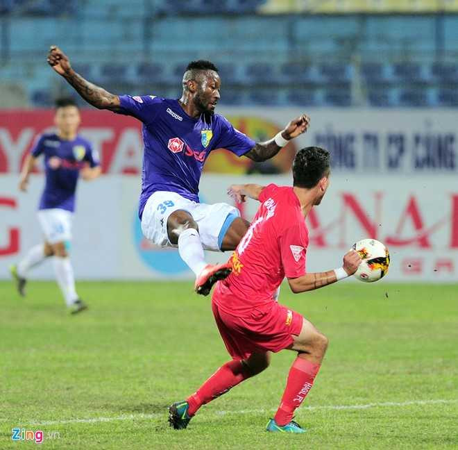 Samson trang an va vet den cua bong da Viet hinh anh 1