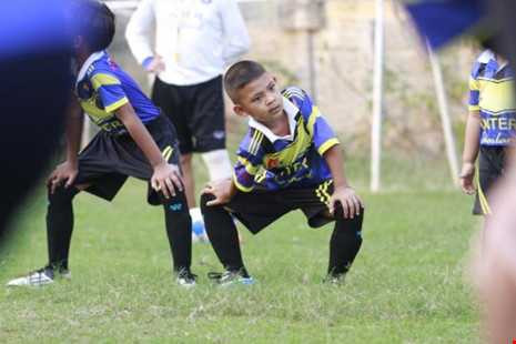 Thái Lan đau đầu với 'thần đồng' bóng đá Nong Pee - ảnh 4