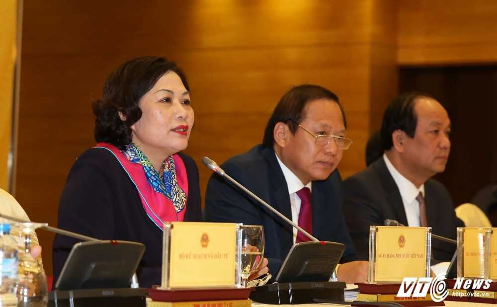 dai-dien-ngan-hang-nha-nu