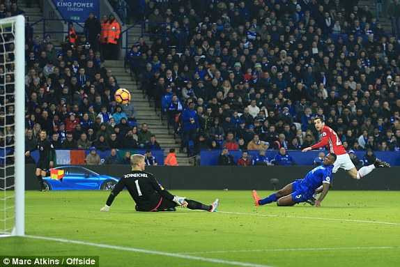 1486313346511_lc_galleryImage_5_February_2017_Premier_L