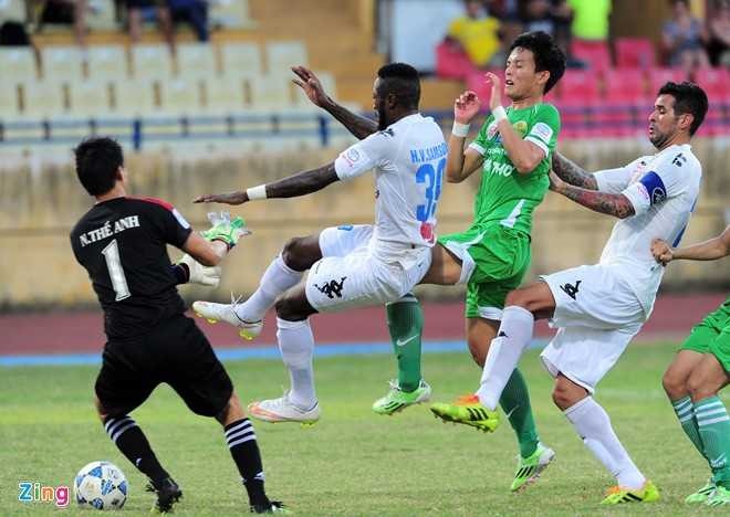 Hoang Van Khanh: Nen nguoi sau khi bi bau Duc duoi hinh anh 1