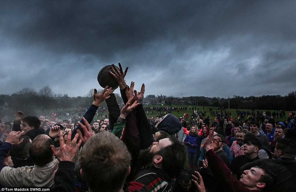 3DCE72D900000578-4268604-image-a-23_1488304971506