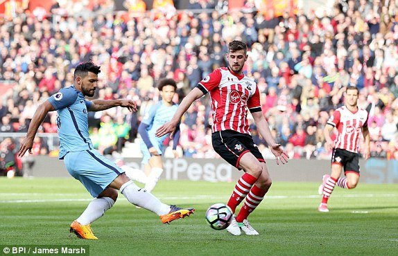 Hinh anh Link xem truc tiep Southampton vs Man City vong 33 Ngoai Hang Anh 9