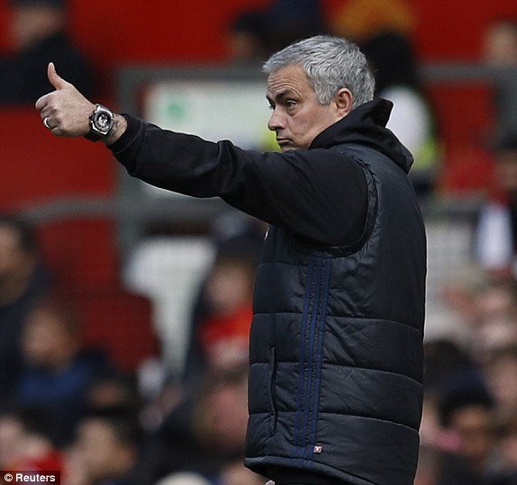 Hinh anh Link xem truc tiep MU vs Chelsea Ngoai hang Anh vong 33 17