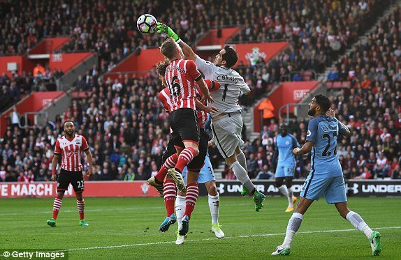 Hinh anh Link xem truc tiep Southampton vs Man City vong 33 Ngoai Hang Anh 12