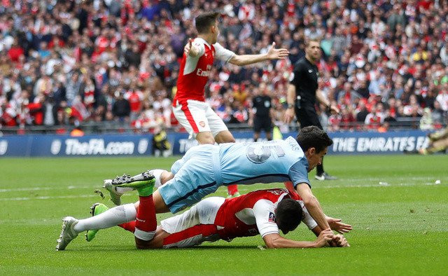 Hinh anh Link xem truc tiep Arsenal vs Man City ban ket FA Cup 2017 17