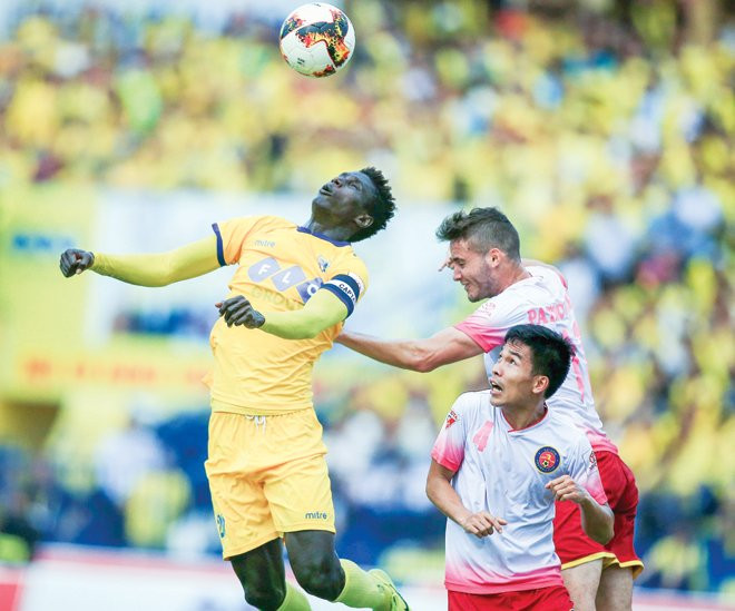 Giảm giá ngoại binh V-League ảnh 1