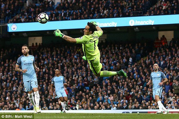 Hinh anh Link xem truc tiep Man City vs Man Utd vong 34 Ngoai Hang Anh 8