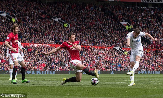 Link xem trực tiếp MU vs Swansea vòng 35 Ngoại Hạng Anh - 9