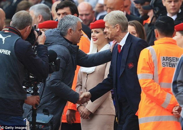Hinh anh Mourinho: 'Arsenal chi may, chu dau co hay hon MU' - Bong da Anh 3