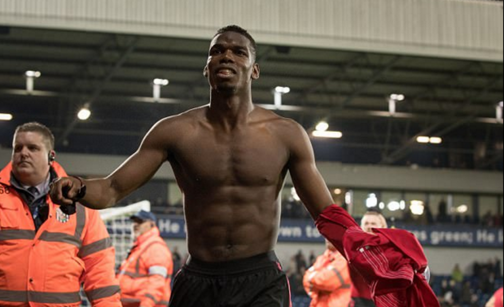 Hinh anh Sieu co Mino Raiola khang dinh thuong vu Paul Pogba cua Manchester United trong sach 3