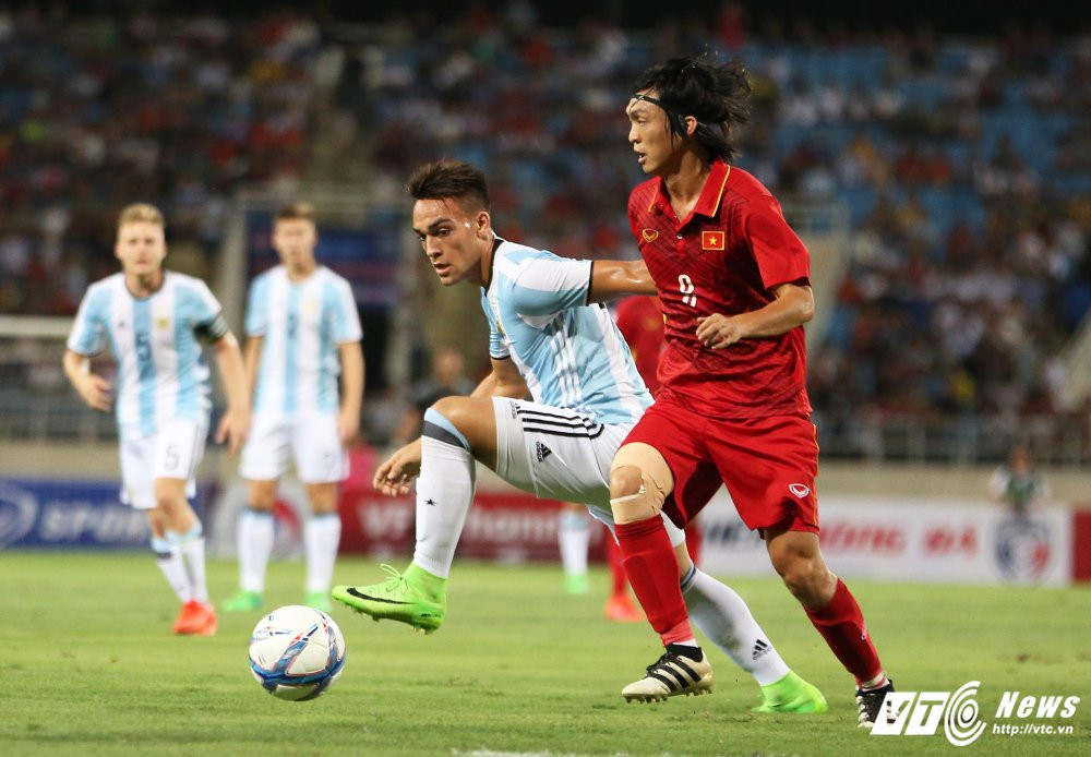 Hinh anh Tu pha xoac bong 1.700 ti den tinh chuyen nghiep cua U22 Viet Nam 3