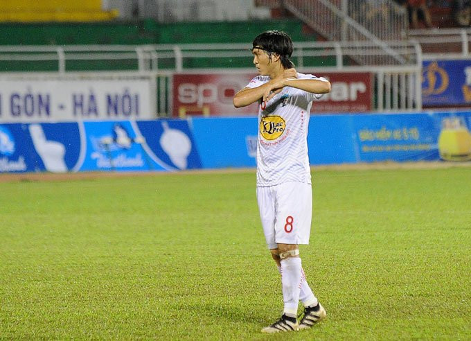 cong-phuong-khoe-kieu-toc-doc-la-ngay-tai-xuat-o-cup-quoc-gia-4