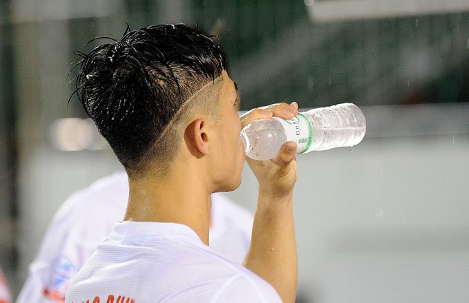 cong-phuong-khoe-kieu-toc-doc-la-ngay-tai-xuat-o-cup-quoc-gia-1