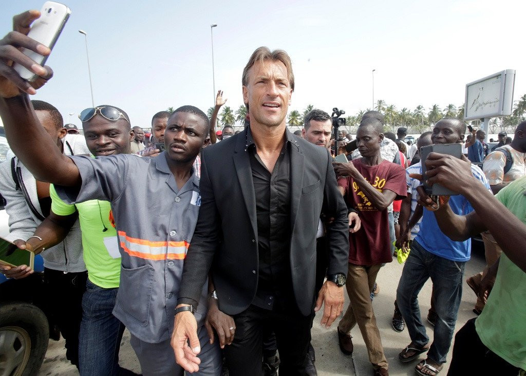 Dong doi chung vai khieng quan tai Tiote tu Trung Quoc tro ve hinh anh 7